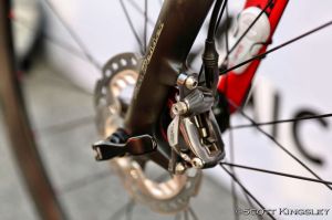 The SRAM Force disc brake blends nicely into the fork's mounts.  Photo by ScottKingsleyPhotography.com.