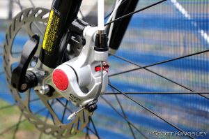 The front Avid BB5R is paired with a 160 mm rotor. Photo by ScottKingsleyPhotography.com