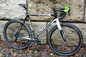 The 3T Team cockpit with Accelero 40 Team Stealth wheels.