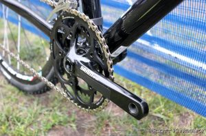 The SRAM Apex crankset is maybe a little big for cyclocross, but offers a great compromise between commuting and racing. Photo by ScottKingsleyPhotography.com 