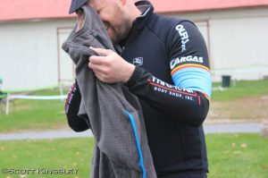 It was dry at Swashbuckler Cross, but a towel still was nice to wipe the sweat away. Photo by Scott Kingsley Photography.